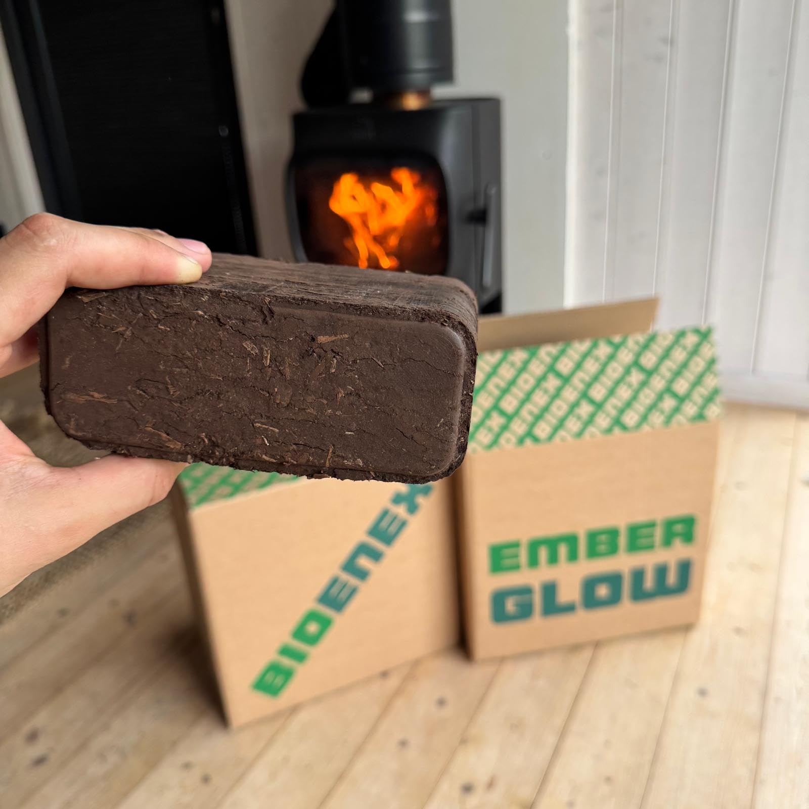 Briquettes de Nuit Emberglow | Chaleur Jusqu’à 8 Heures | Chaque Pack Contient 20 briquettes | Compatibles avec Tous Les appareils de Chauffage au Bois (1 x Pack de 20 kg)