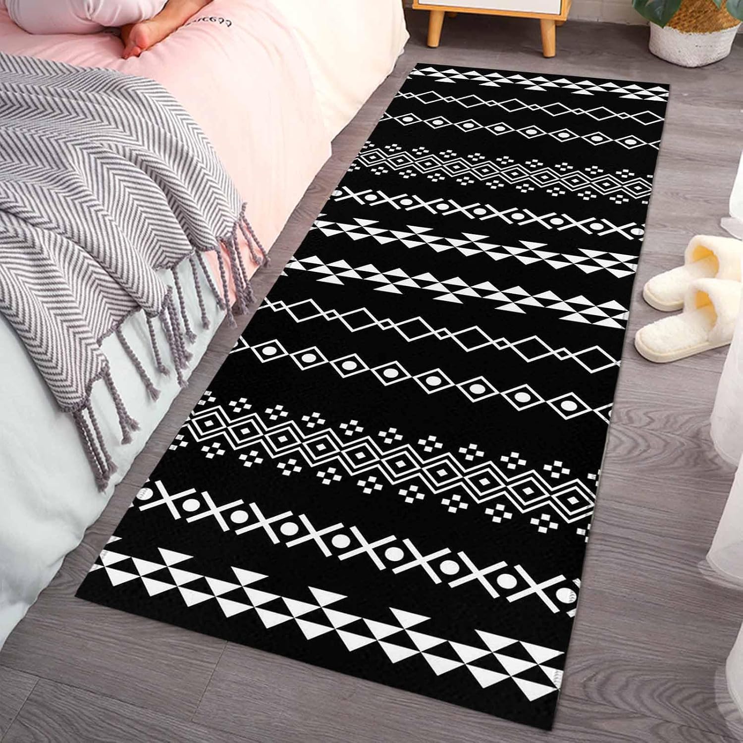 Teamery Kitchen Mats for Floor Traditional Tribal White Diamond Washable Non Slip Kitchen Rugs 1PCS, Boho Geometric on Black Absorbent Standing Mats for Sink Bathroom Office Living Room 15.7x47.2in