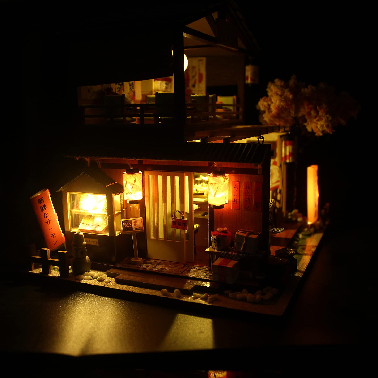 DIY Miniaturowy Zestaw Domowy, Drewniany DIY Sklep z Sushi Model Sklep z Jedzeniem i zabawą kreatywność Japońska Dioda LED montaż Rękodzieło Zabawka Miniaturowe Zestawy Domowe