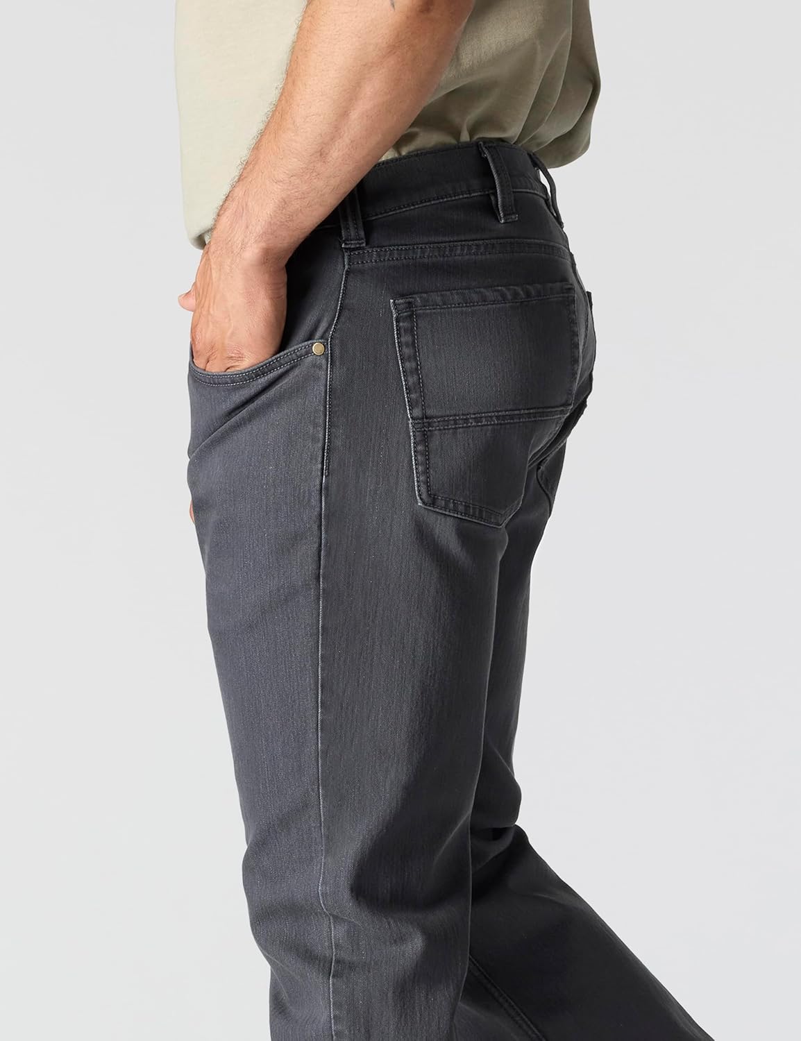 Carhartt Mens Relaxed Straight Rugged Flex Dyed Jean - Image 4