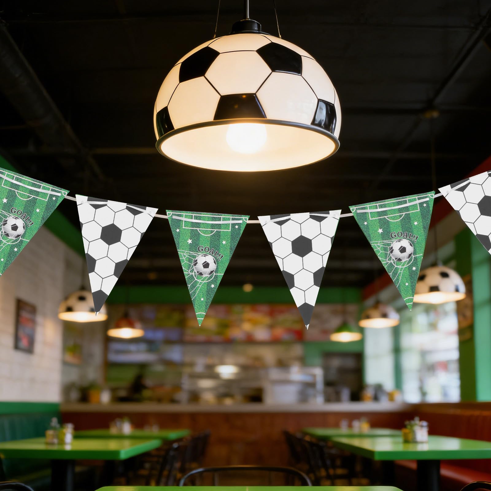 iplusmile Guirlandes De Fanions De Football Lot De 5 BannièRes Triangulaires En Papier Aux Couleurs Assorties DéCorations De FêTe Coupe Du Monde 2026 Et Anniversaire À ThèMe Football