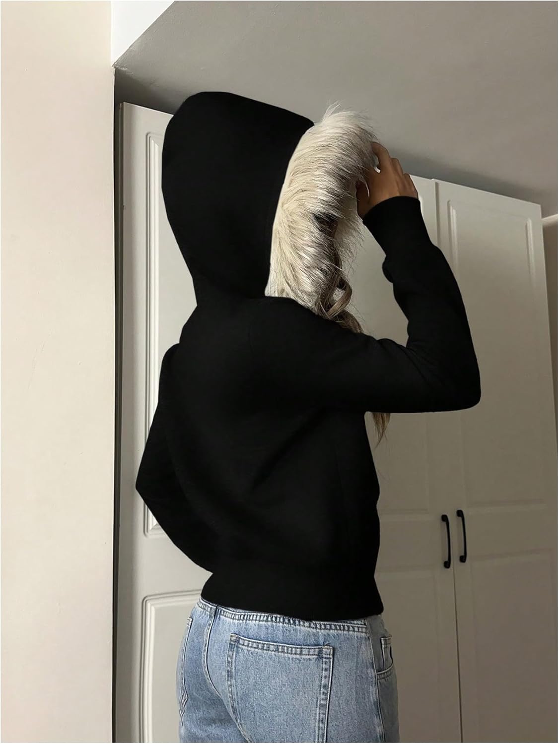 GORGLITTER Women's Fur Hoodie Zip Up Crop Jacket Fuzzy Long Sleeve Trendy Open Front Hooded Sweatshirts Fall Outfits - Image 2