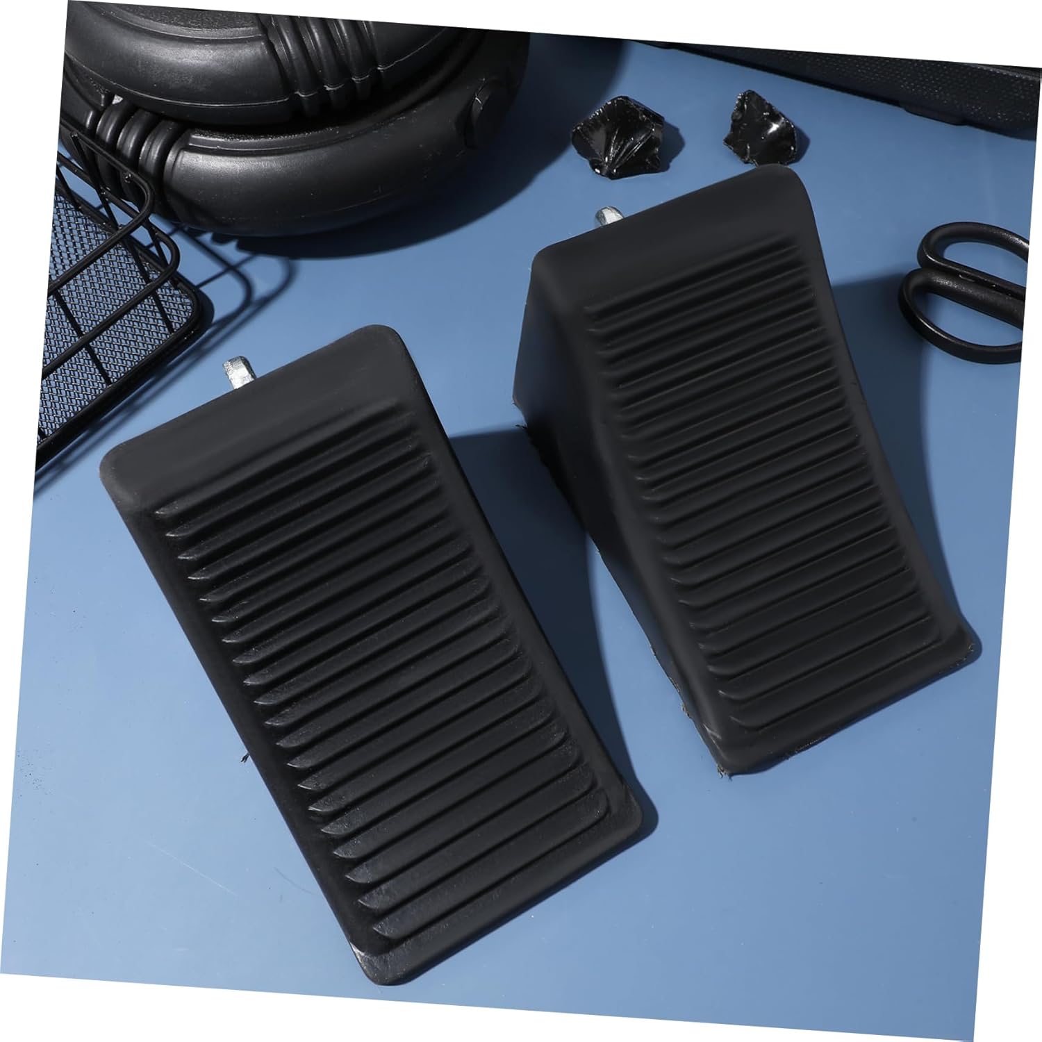 Gatuida Wheel Blocks for Rv 2pcs Heavy Duty Rubber Wheel Chocks Nonslip Tire Stoppers for Travel Trailers and Campers