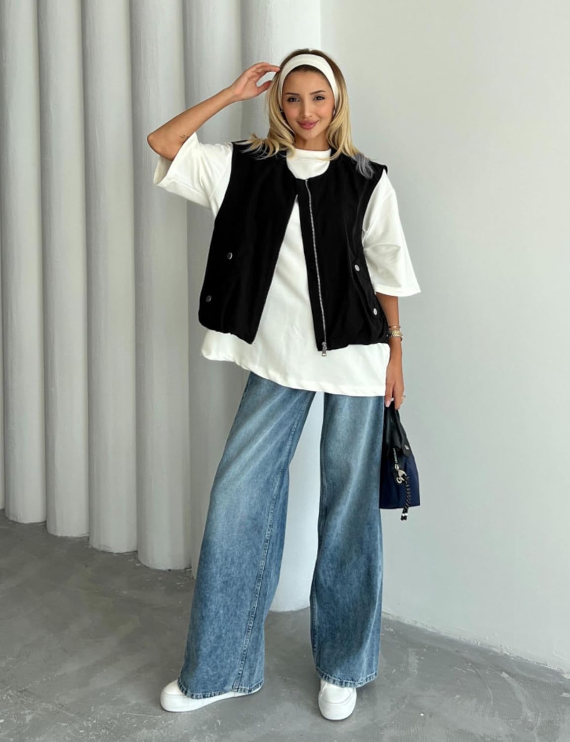 Women's Casual Zip Up Cargo Vest Cropped Sleeveless Ruched Hem Blazer Jackets Tops with Pockets - Image 5