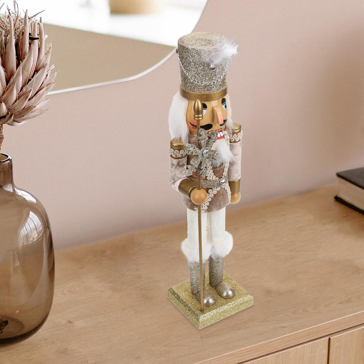 ARTIBETTER 38cm Gold Snowflake Nutcracker Figurine Wooden Christmas Nutcracker Decoration King Figure for Holiday Home Décor Seasonal Festival Table Ornament