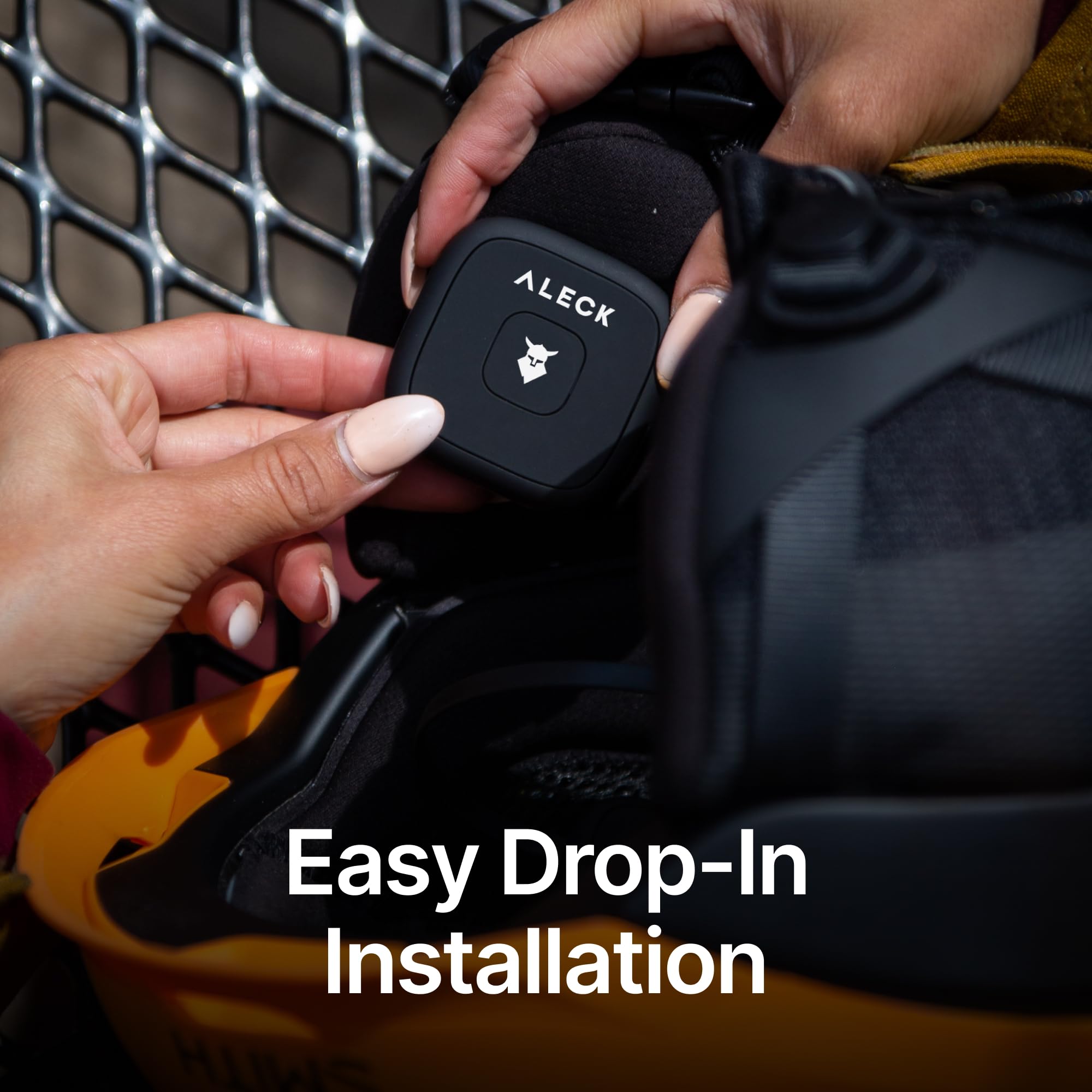 ALECK Snow Series Core Universal Wireless Bluetooth Helm Lautsprecher Kopfhörer für Ski und Snowboard Audio Ready Helme, Handschuhfreundliche Steuerung, Mikrofon Headset für Freisprechanrufe