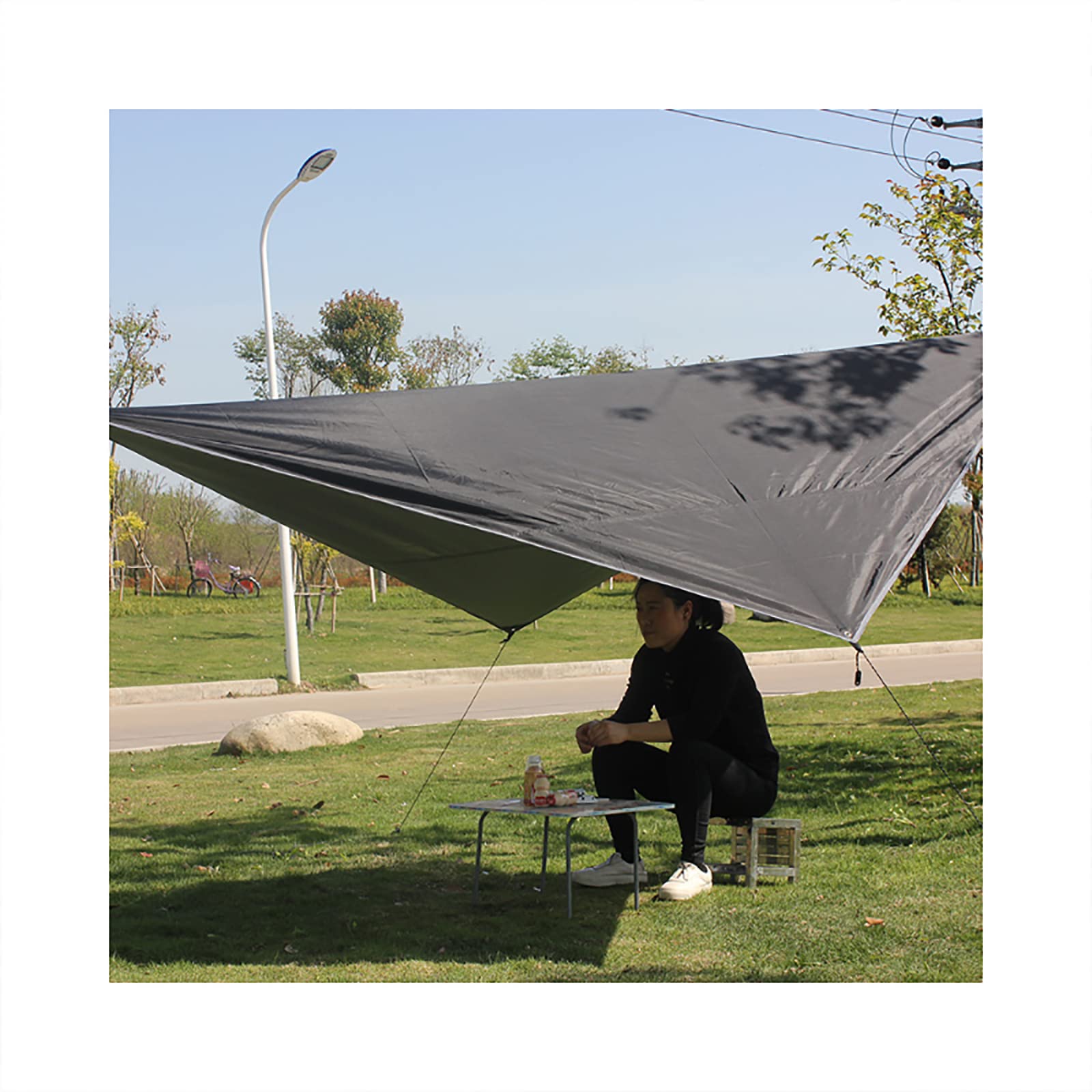 Voile d'ombrage haut de gamme noir en diagonale pour jardin design
