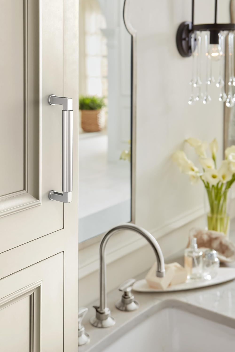 Amerock Balon 5-1/16 inch (128mm) Center-to-Center Polished Chrome Cabinet Pull, BP3748426