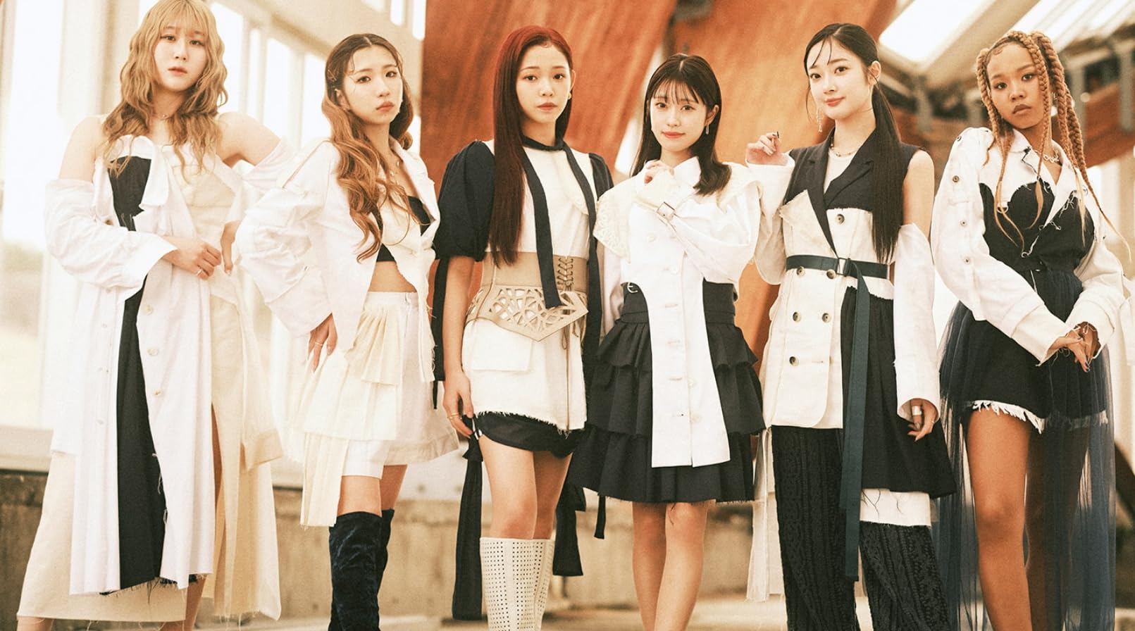 【限定特典L判フォトグラフ付き DVD】 Little Glee Monster Live Tour 2025 “Ambitious” (初回生産限定盤 DVD)