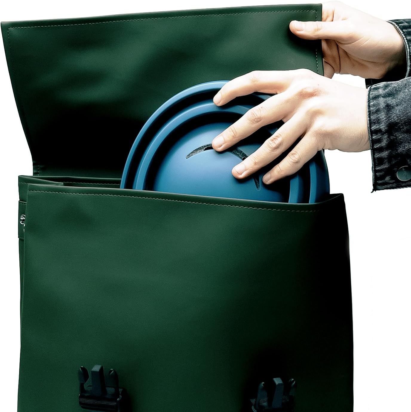 CLOSCA. Foldable Helmet. The Bike Helmet for Women and Men. Certificate for Bicycle, Scooter, Electric Bicycle, Inline Skates and Skateboards.