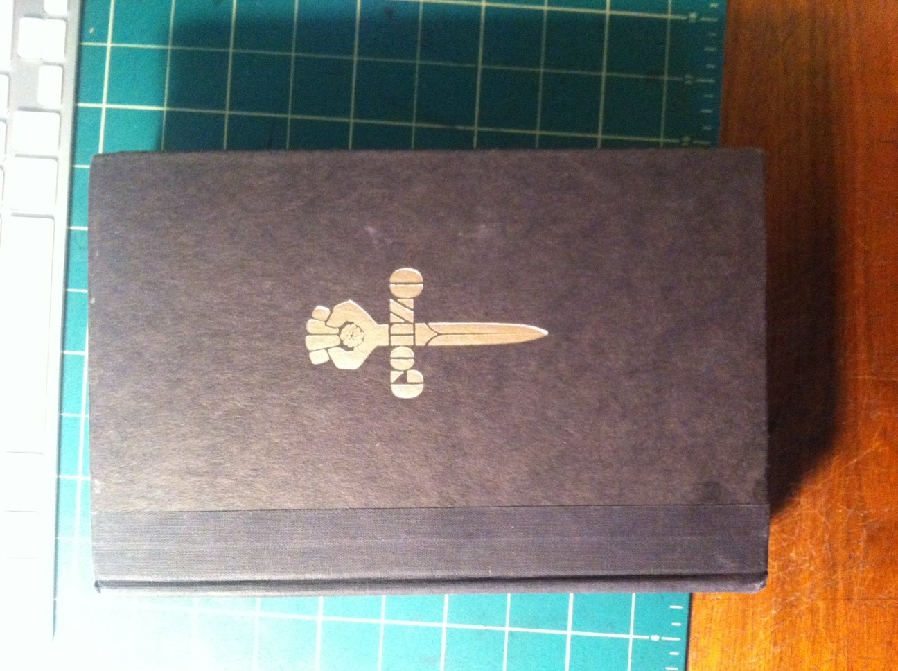 Buy The Great Shark Hunt: Strange Tales from a Strange Time (Gonzo Papers, Vol. 1) — BookShops.in