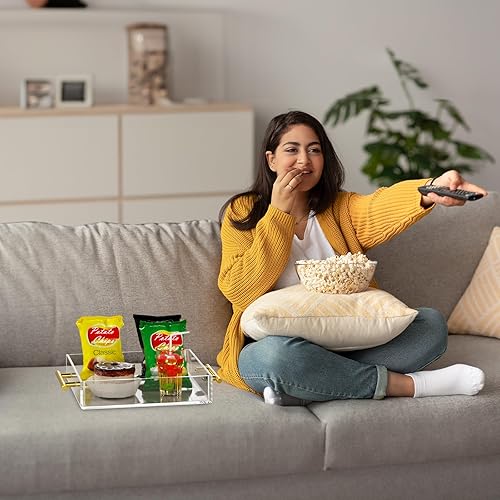 Miniatura 4 de NIUBEE Bandeja transparente para servir de 12 x 12 pulgadas, a prueba de derrames, bandeja organizadora decorativa de acrílico para mesa de café