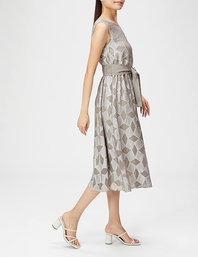 新品タグ付き【グレースコンチネンタル】メタリックキカジャガードドレス Amazon.co.jp: [グレースコンチネンタル] 2022AW ﾒﾀﾘｯｸｷｶｼﾞｬｶﾞｰﾄﾞﾄﾞﾚｽ