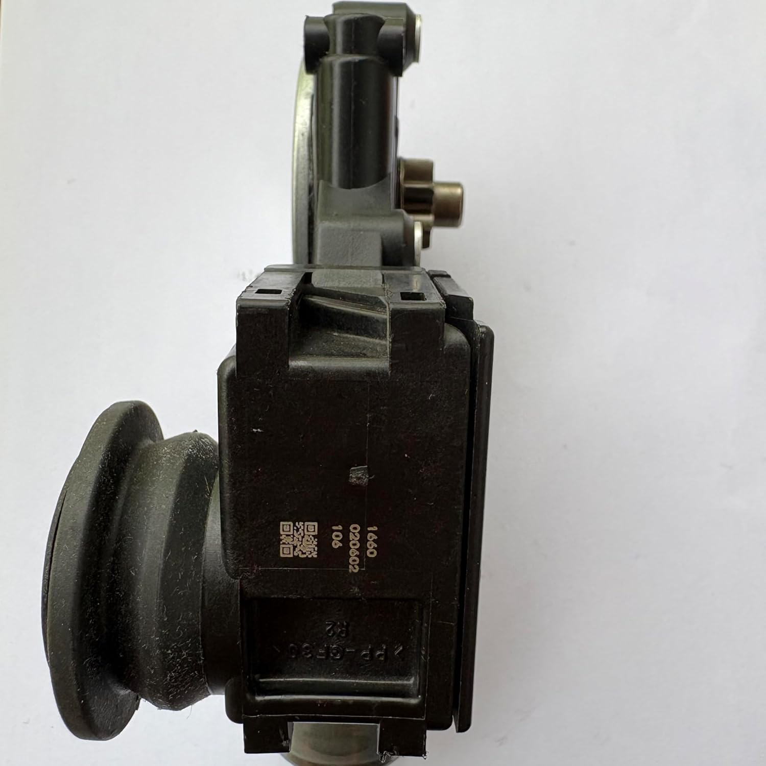 85710-60310 Front Passenger Side Window Regulator Motor(Right Side Electric Window Regulator Motor), Suitable for: 4runner