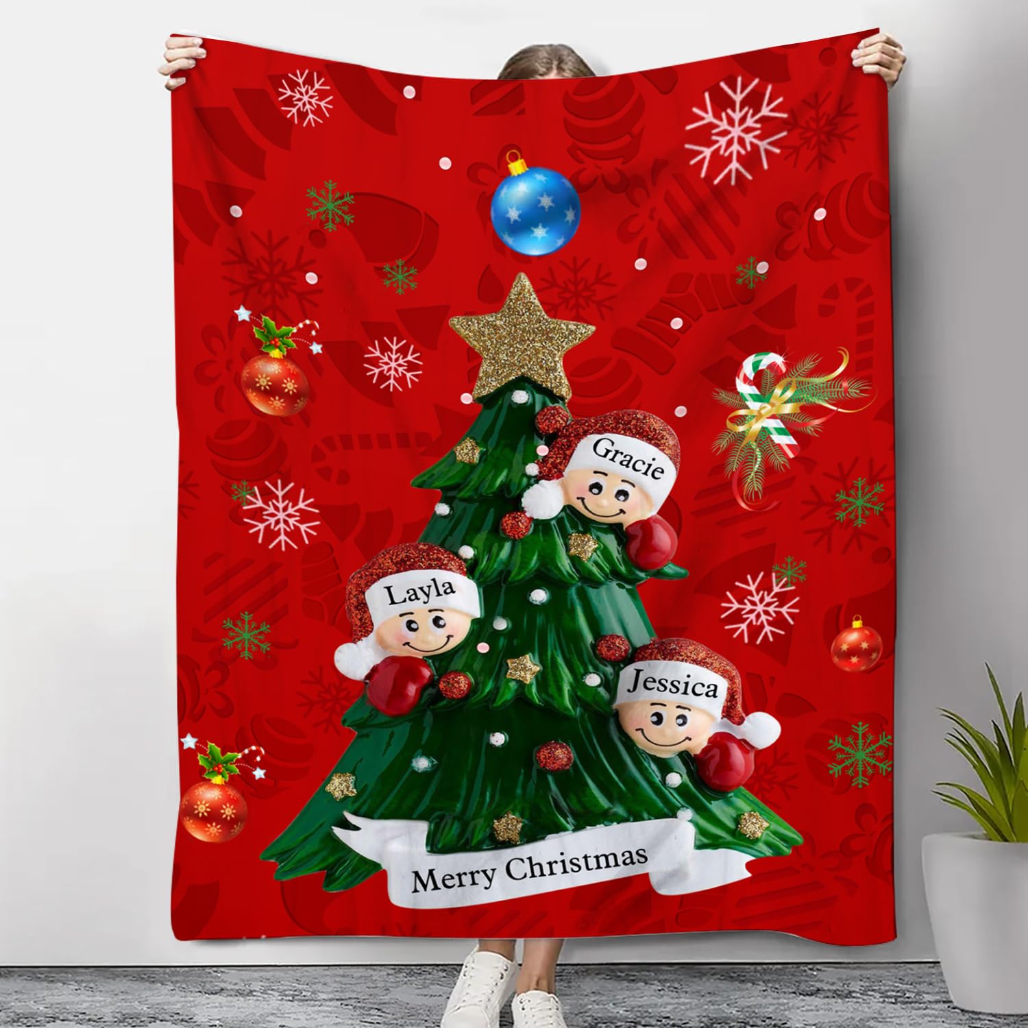 ALBERTBAND Personalized Flannel Blanket with 2-6 Names - Custom Christmas Tree Red Blankets - Christmas Birthday Gifts for Mum Dad Boyfriend Girlfriend Family (3 name)