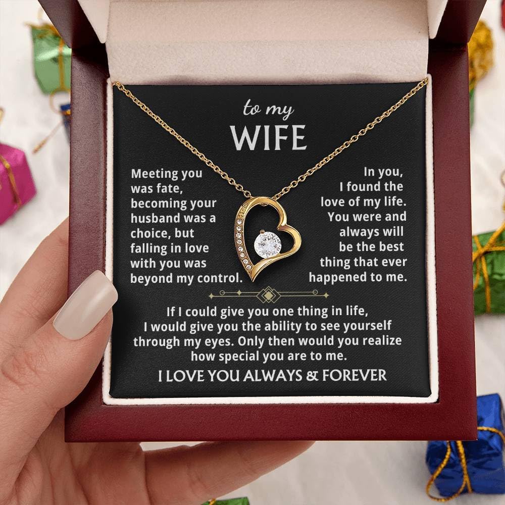 romantic christmas gifts for wife - necklace packaging and style