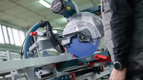 Bosch Professional Accessories dairesel testere bıçağı Expert için çok aşamalı malzeme, 210 x 30 x 2.4 mm, 54, 2608642492 [Enerji Sınıfı A+]