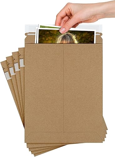 Vista 25 de Sobres rígidos de papel kraft marrón natural, 20 x 27 pulgadas. Paquete de 5 sobres de cartón. Sobres resistentes y planos con cierre autosellado.