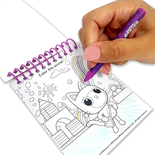 Miniatura 3 de Gabby's Dollhouse My Own Creativity Set todo en uno con colorear, calcomanías y manualidades, divertido juguete de viaje y fiesta para niños a