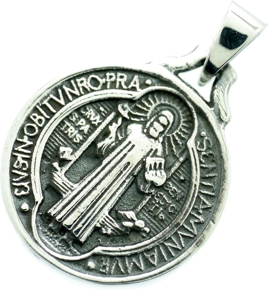 Amazon | [シルバーワン] シルバー925 聖ベネディクトのメダイ