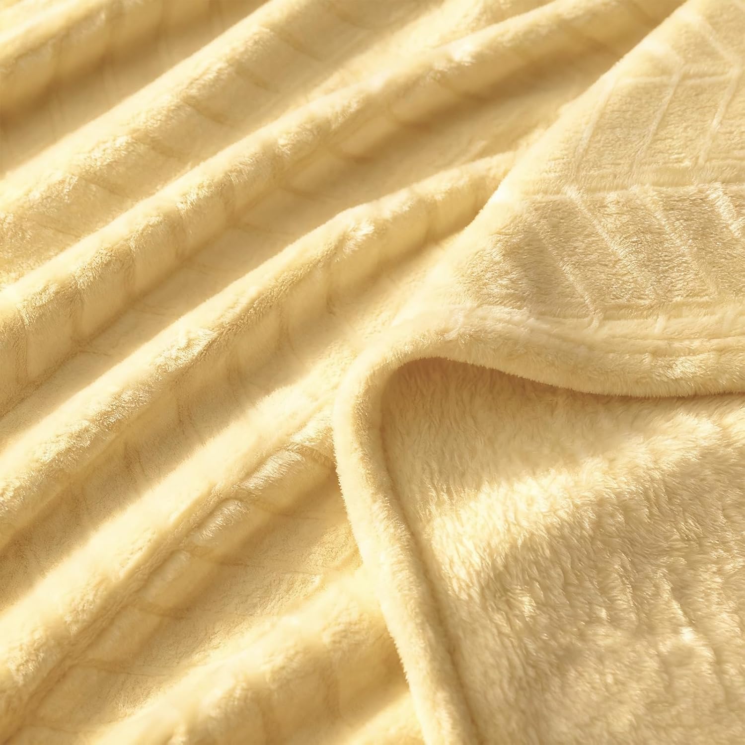 Excervent Premium Flannel Throw Blanket 50x70 Inches Light Yellow, 280GSM 3D Textured Decorative Diamond Rhombus Pattern, Lightweight Microfiber Soft Breathable Suitable for All Seasons - Image 5
