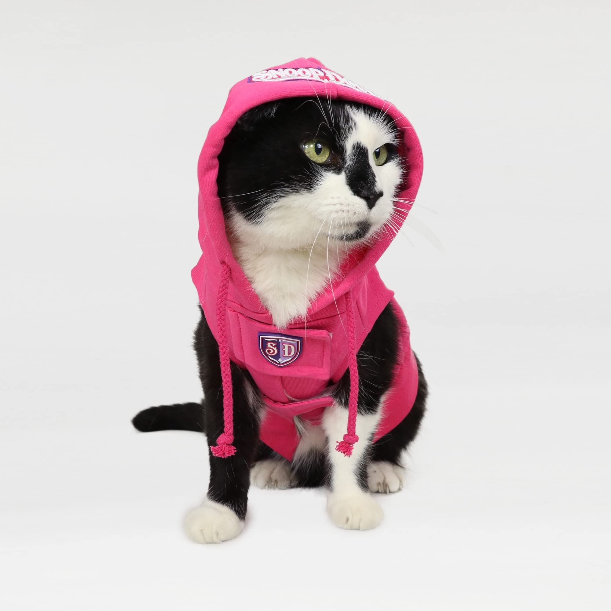 Amazon.com: Snoop Doggie Doggs: Apparel