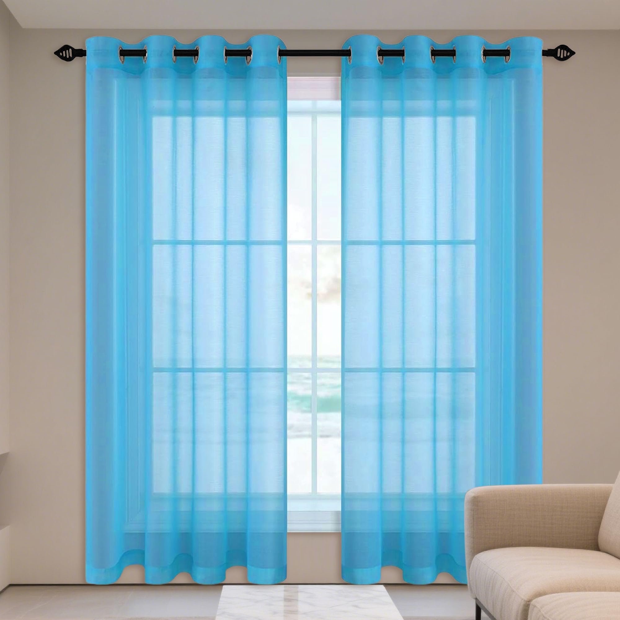 Voilages bleu ciel légers pour sublimer la lumière de votre baie vitrée