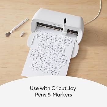 Amazon.com: Cricut Joy Xtra Machine with Smart Vinyl Rolls