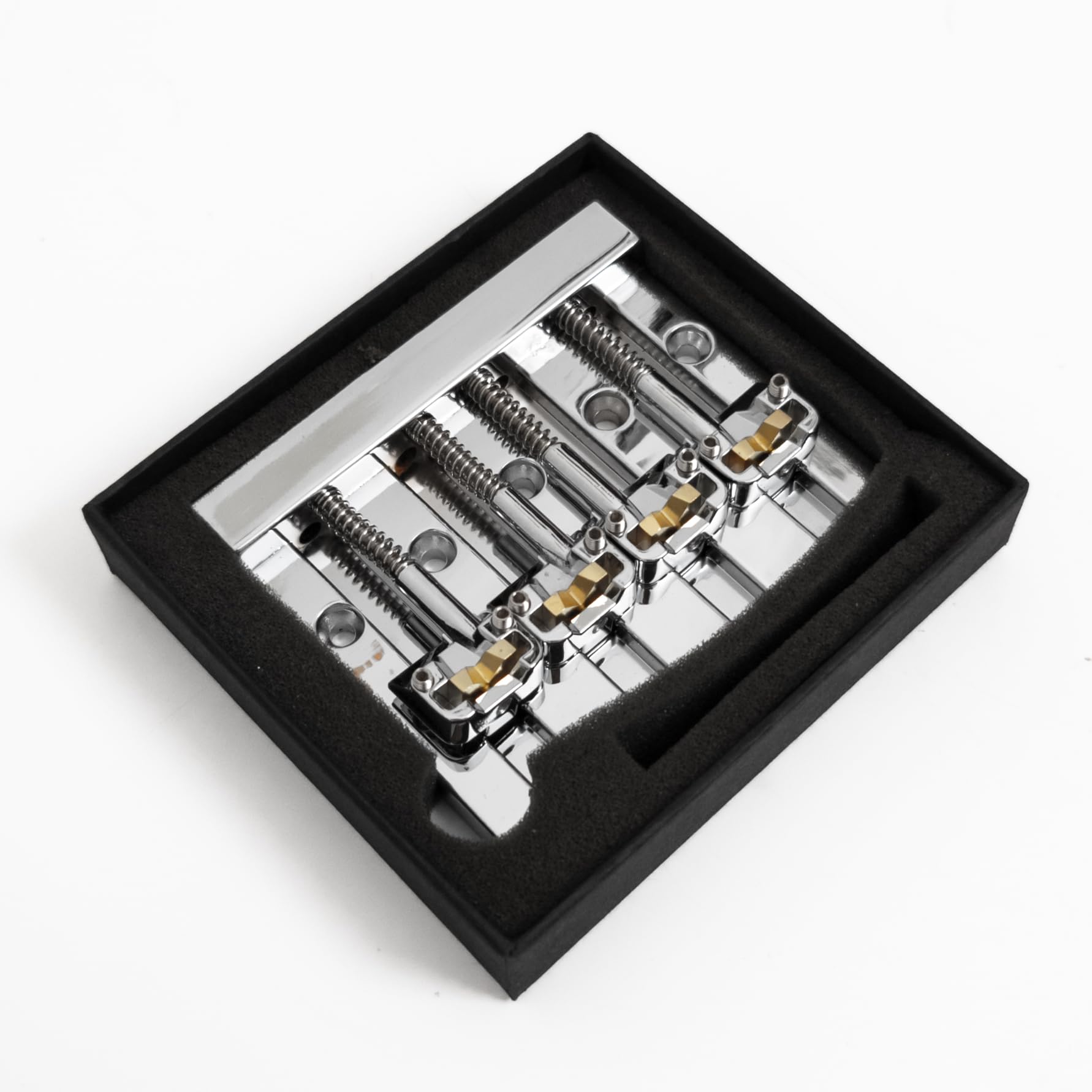 4-strunowy mostek basowy High Mass – regulowany chrom/złoty mostek zastępczy do elektrycznej gitary basowej, kompatybilny z Fender Jazz Bass i Precision Bass (chrom)