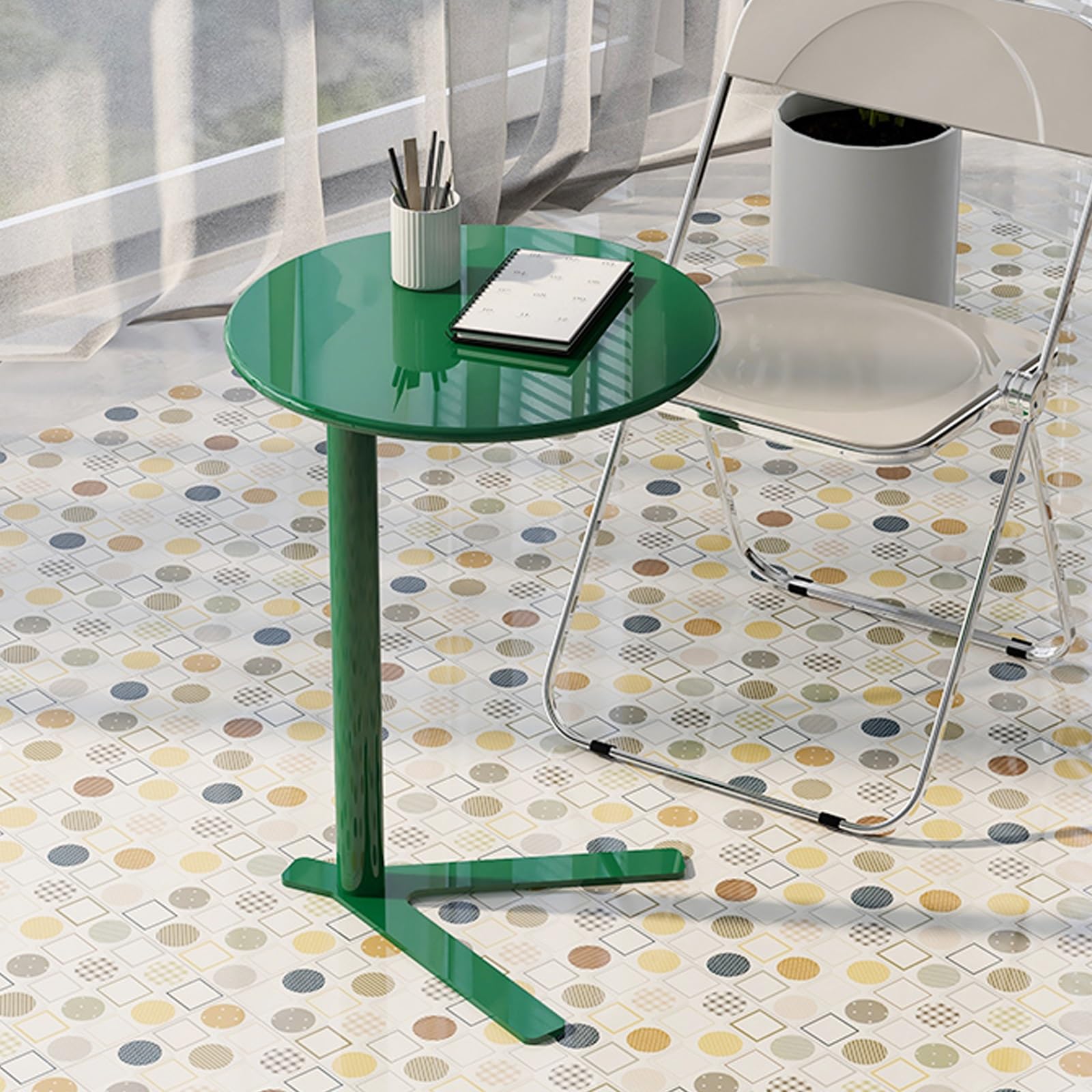 Mesa auxiliar de metal moderna con acabado verde mate y base estable en forma de V
