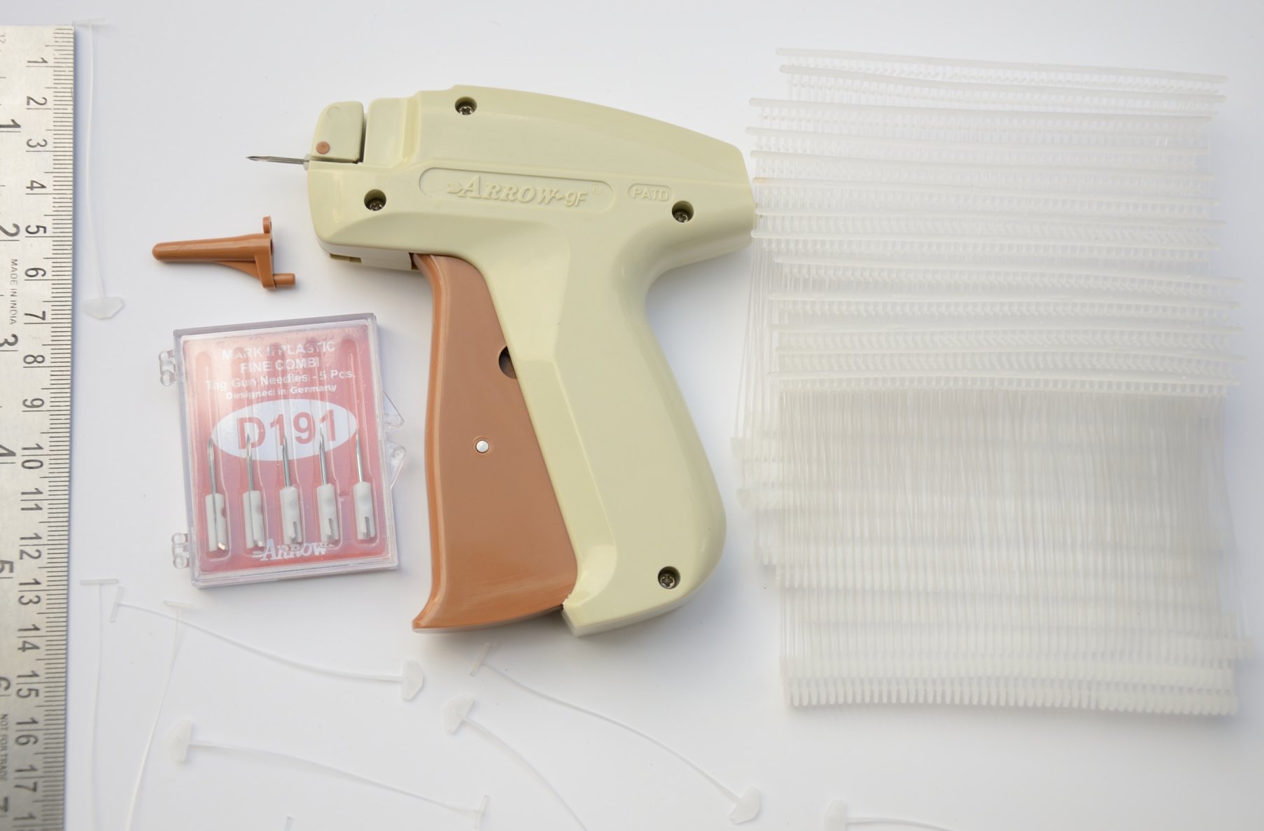 Arrow 9F Fine D191 Plastic Tag Gun with 65 mm Pin and Wonder Trimmer, 5000 Pieces