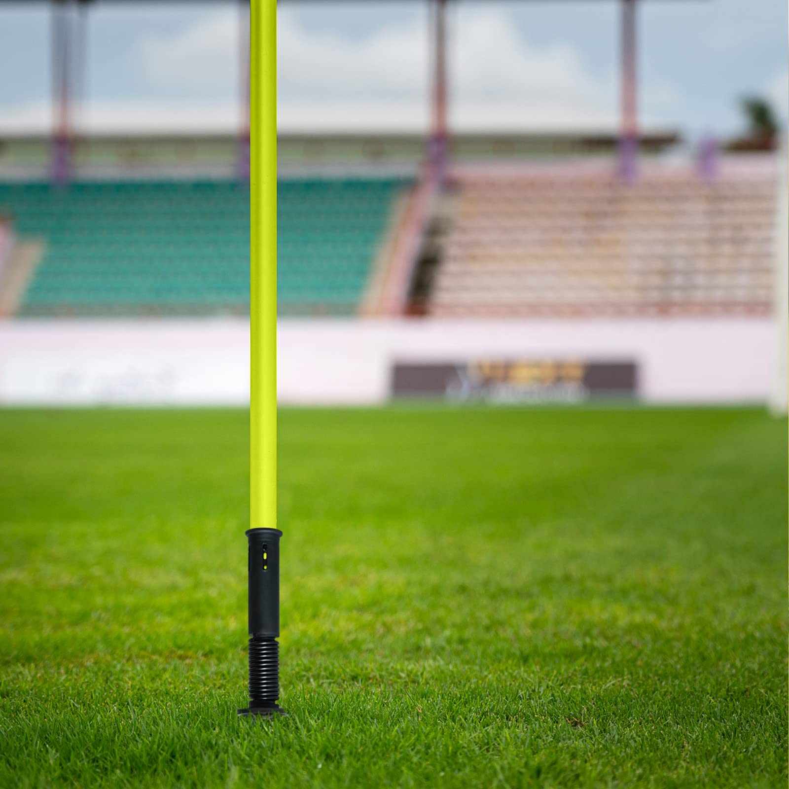 LZQ Lot de barres de slalom - 1,5 m - Barres d'entraînement - Avec suspension amovible - Avec sac de transport et pointe en métal pour le football et l'entraînement de coordination (jaune, 6 barres)