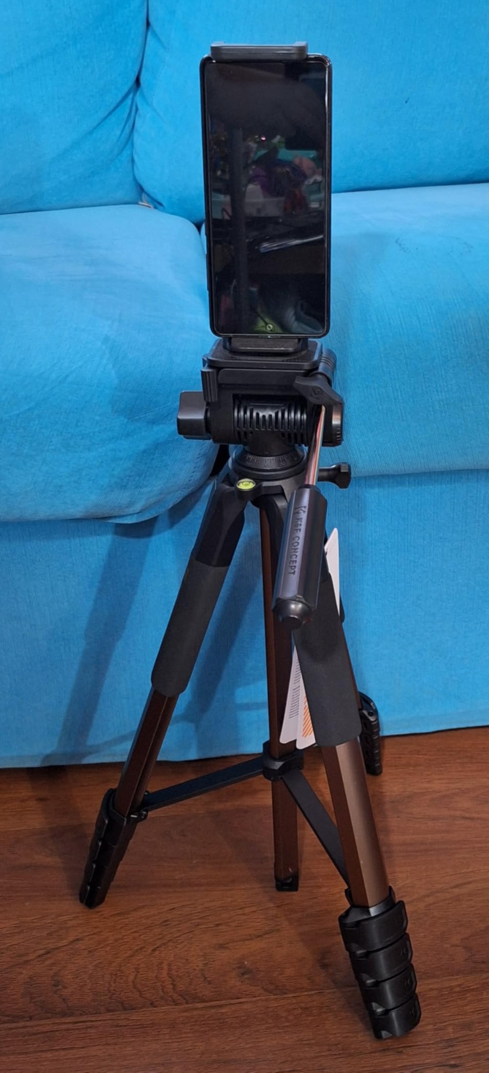 Robust, stærk, velbygget stativ, det bedste jeg har prøvet, gode vedhæftede filer, noget tyngde ved det