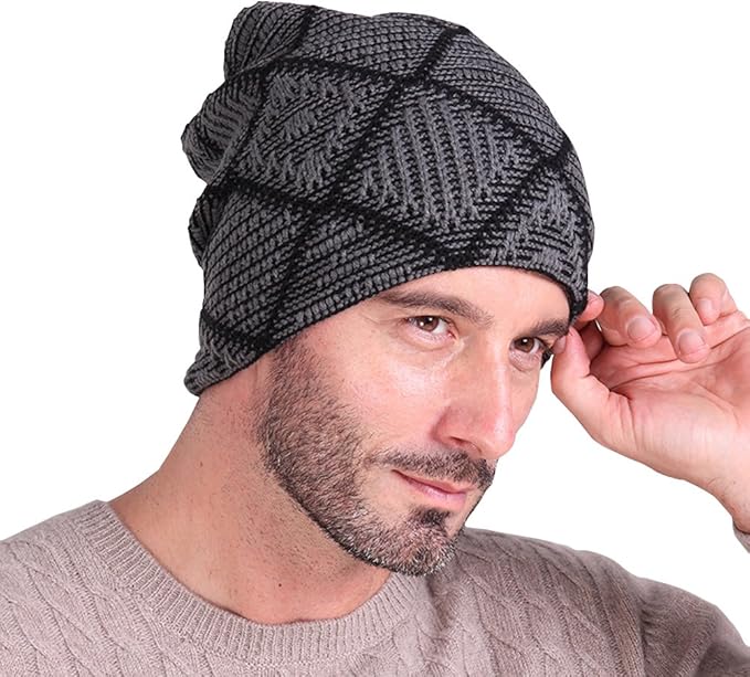 Kaisifei Swastika grid line cap knitted hat plus villus (Black and gray) at Amazon Men’s