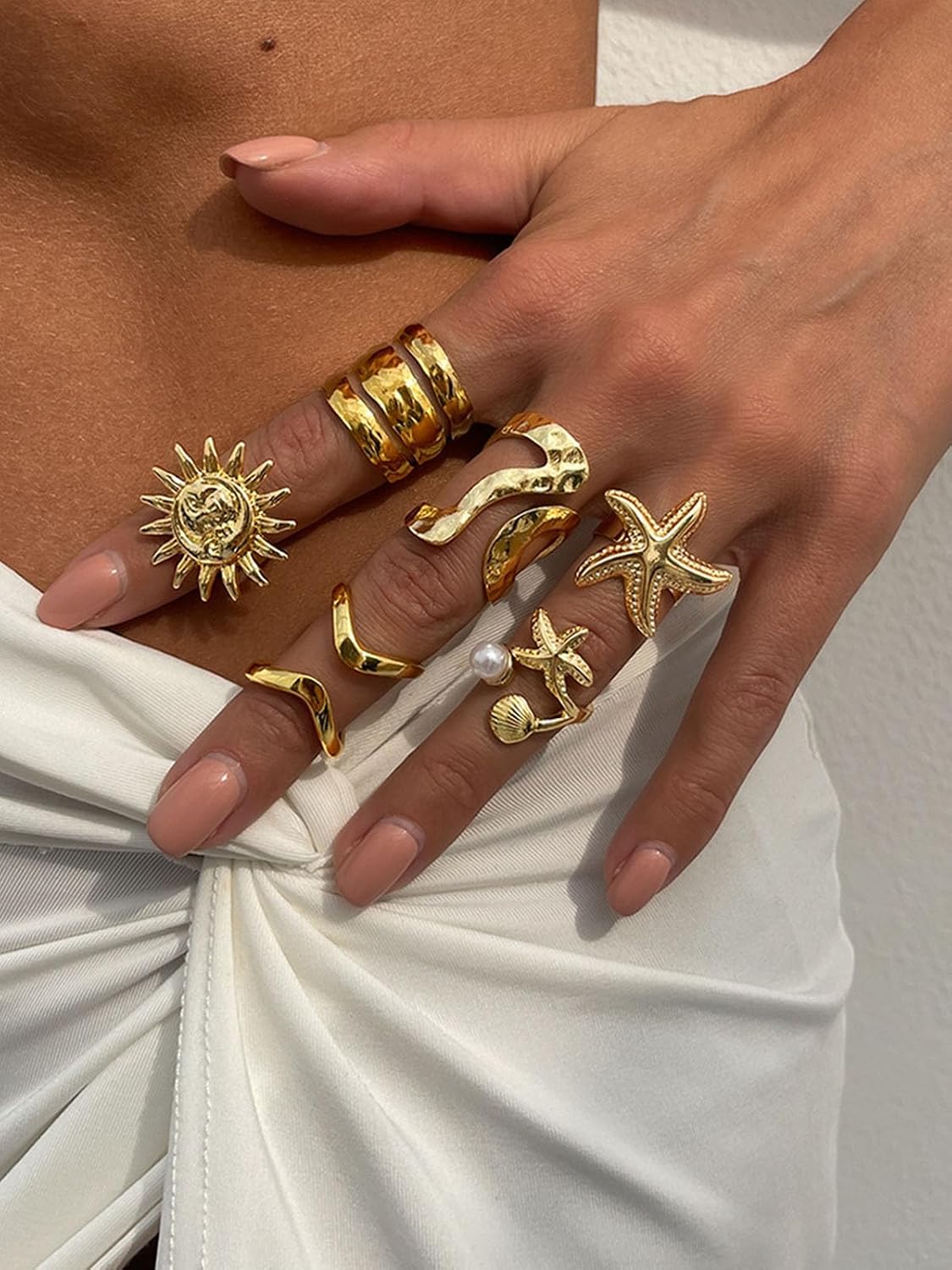 Chunky Gold Rings for Women Dainty Simple Trendy Cute Gold Stackable Ring Set 6PCS Mixed Size Finger Rings Stacking Boho Prom wedding band Fashion Jewelry Gift