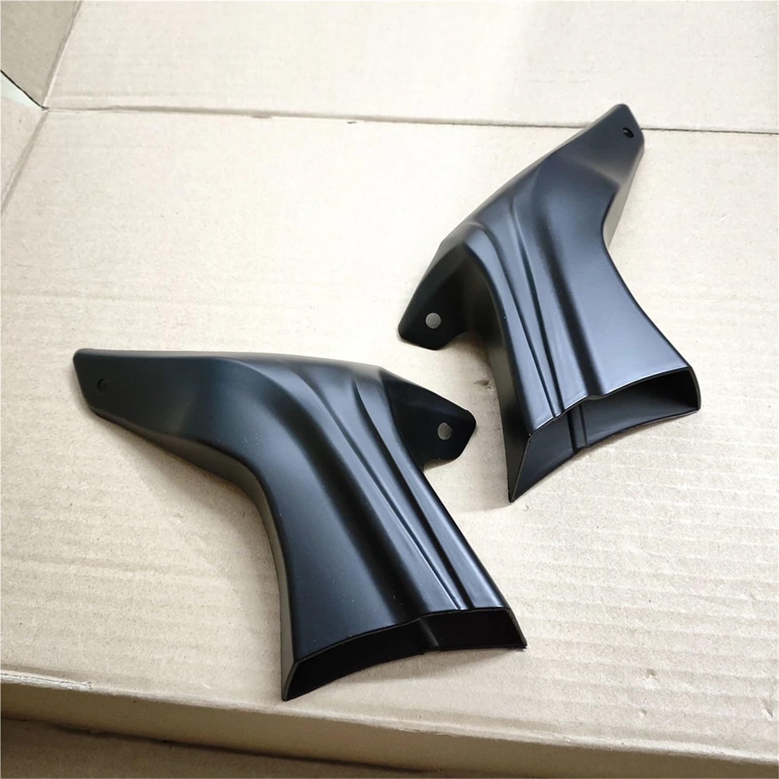 Refrigeración de Pinza de Freno Protector de Rueda Delantera para radiador de Pinza Yamaha YZF-R1 RN65 YZFR1 SP YZFR1M YZF R1M Refrigeración de la Pinza de Freno(Glossy Black)