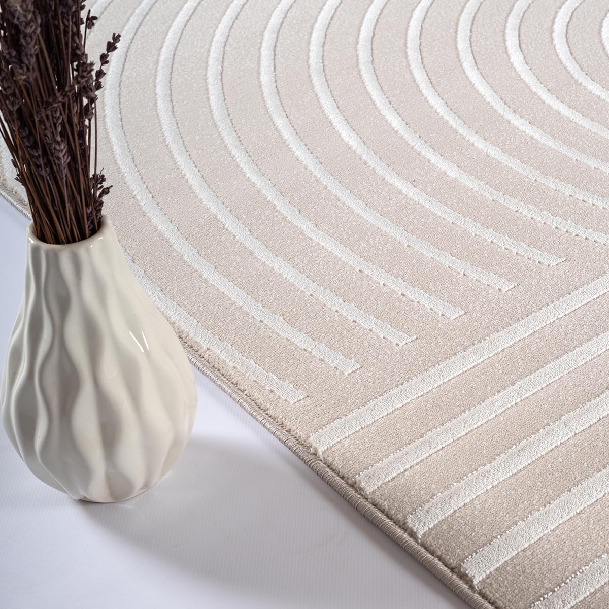 the carpet Knight Tapis de Salon de Luxe à Poils Courts Doux au Toucher, Effet 3D et détails Brillants raffinés dans Une Structure très Profonde, Beige, 200 x 290 cm