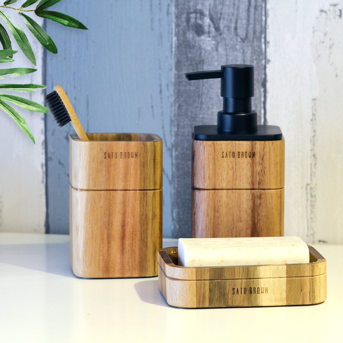 Badezimmerset 3-teiliges Badzubehör-Set aus Akazienholz mit Seifenspender, Badezimmerbecher, Seifenschale, Zubehör für Badezimmerdekoration