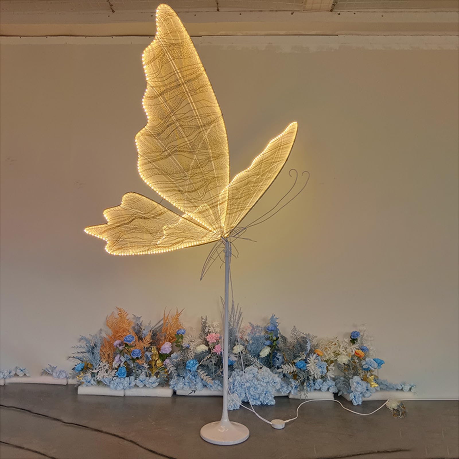 Motyl lampa podłogowa regulowana wysokość nowoczesna prosta lampka do czytania do salonu sypialni domu oprawy oświetleniowe dekoracja sali weselnej pionowa lampa podłogowa