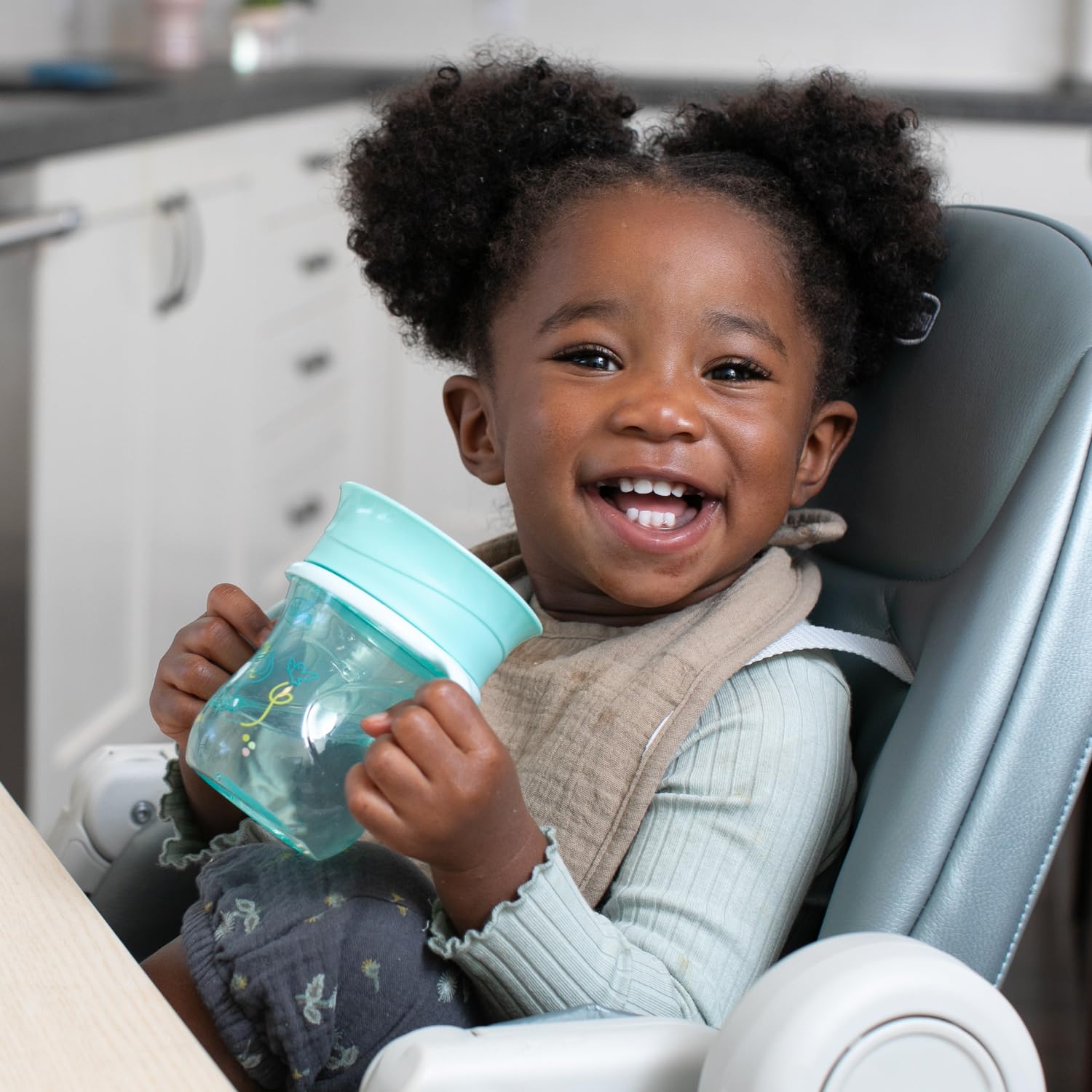 Chicco Perfect Cup Primo Bicchiere per Bambini 200 ml, 1 Tazza Biberon 12+ Mesi per Imparare a Bere, con Membrana in Silicone a 360° e Manici Rimovibili, senza BPA, Azzurro