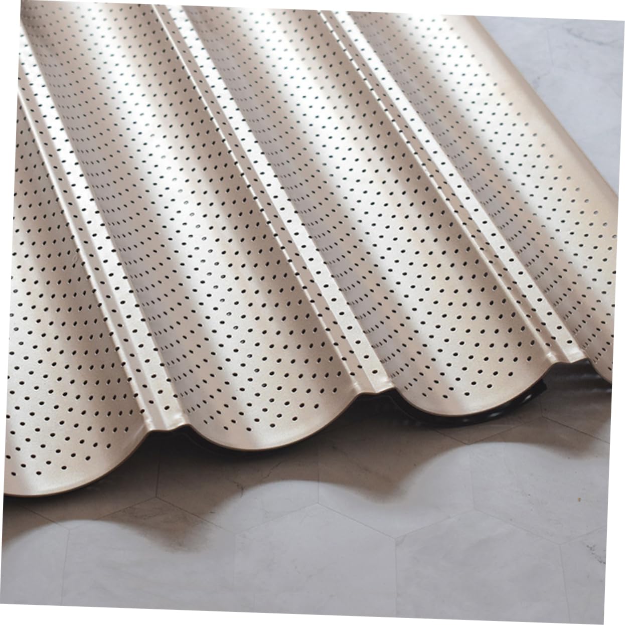 Molde para Baguette de Acero al Carbono, Bandeja Dorada con Orificios de Ventilación, Antiadherente y Reutilizable para Hornear Pan en Casa