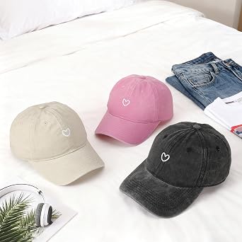 ViEinkaufen 3 Pcs Distressed Baseball Caps with Heart Pattern