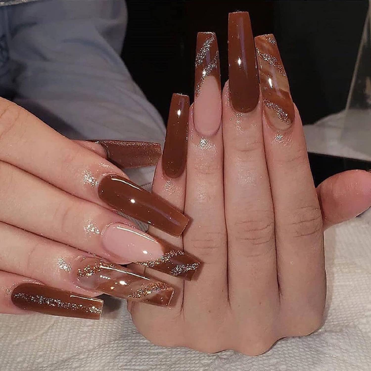 Long False Nails, Brown Leopard Print Fake Nails with Glue Stickers, 24 Pieces on Nails Coffin Nails Acrylic, Stick on Nails for Women and Girls