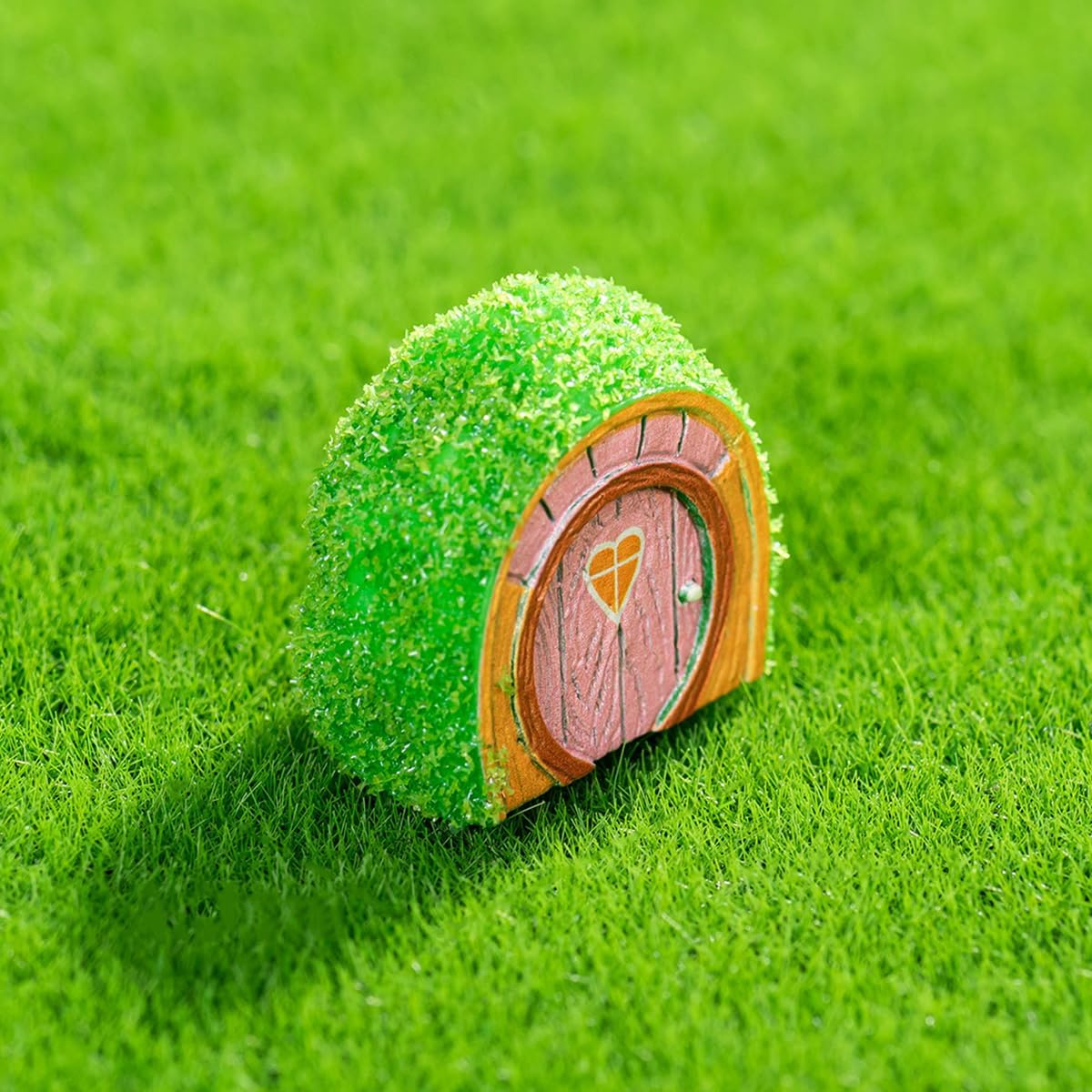 Set of 4 Flocked Miniature Fairy Garden House Accessories, Mini Resin Gnome Elf House Figurines for DIY Micro Landscape Decor Outdoor Bonsai, Terrarium, Planter Flower Pot Ornaments