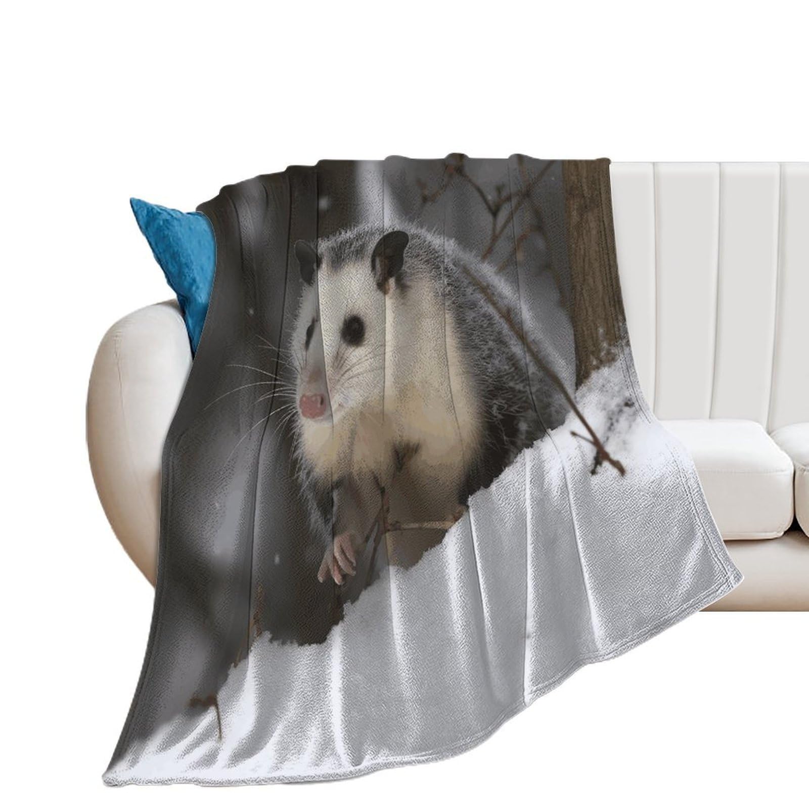 Opossum in Snow Throw Blanket for Couch Super Soft Warm Lightweight Throw Blankets Cozy Flannel Thick Warm Blanket Decorative and Giftable Blankets Suitable for All Seasons