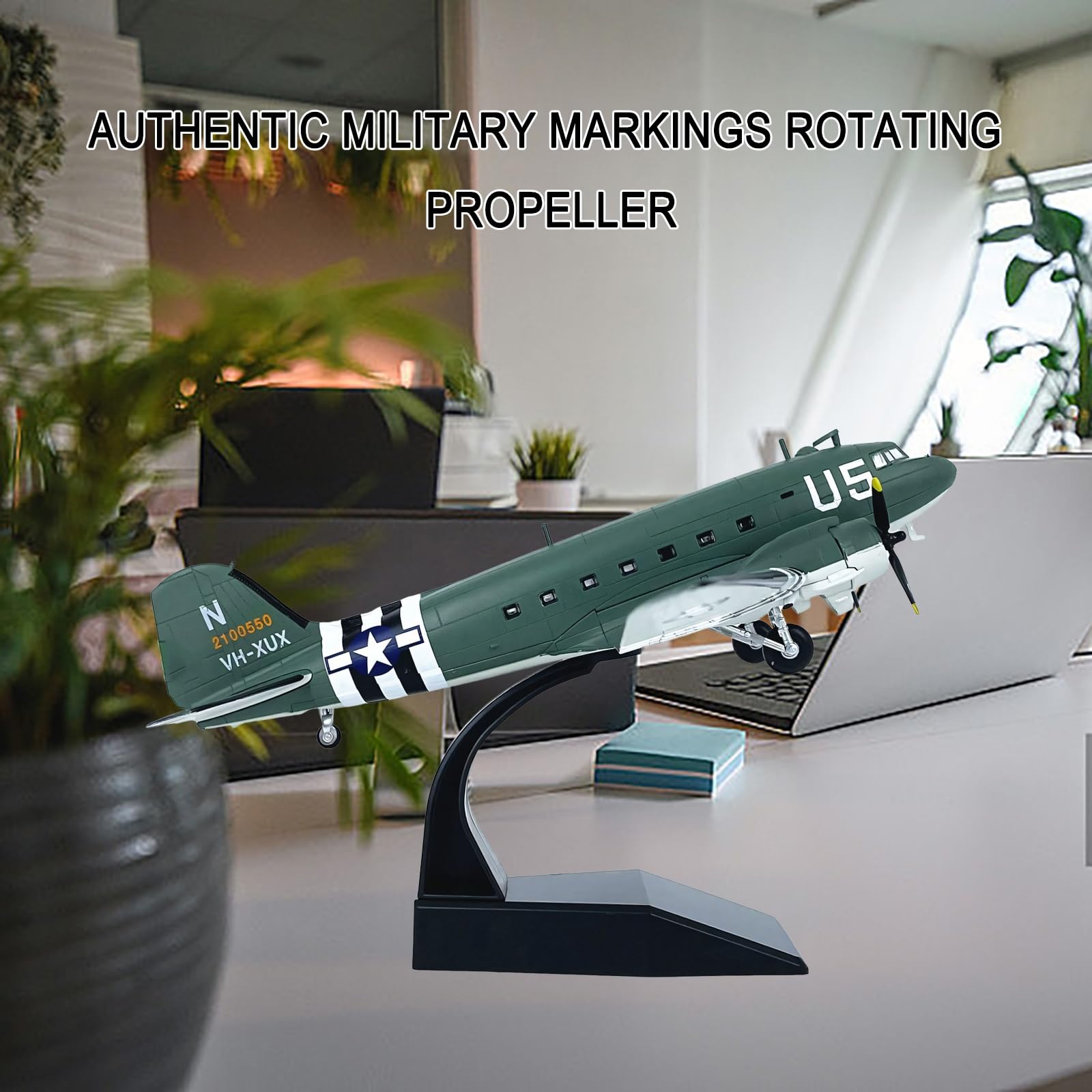 Modello aereo trasporto C-47 in scala 1:100 - Warbird militare in lega con espositore, puntelli rotanti Ruote Decorazione da scrivania for collezionisti, appassionati aviazione, ufficio