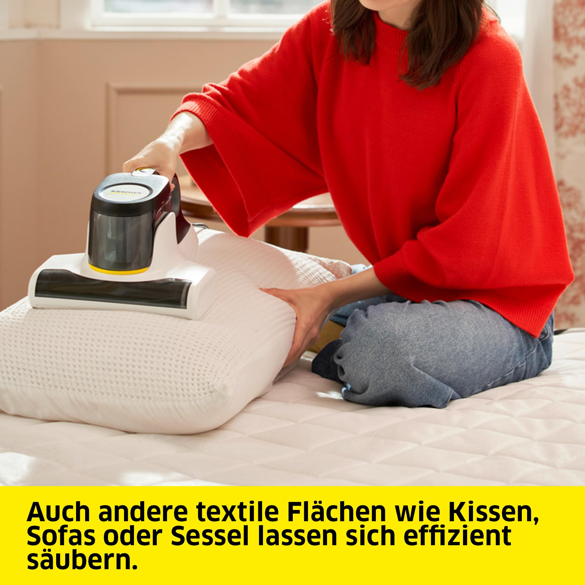 KÄRCHER Matratzenreiniger VCH 4 UVClean, hygienische Tiefenreinigung mit UV-C-Licht, Klopfwalze und Saugfunktion, Leistung: 500 Watt, Gewicht: 2,1 kg, beseitigt Milben und Bakterien, für Allergiker