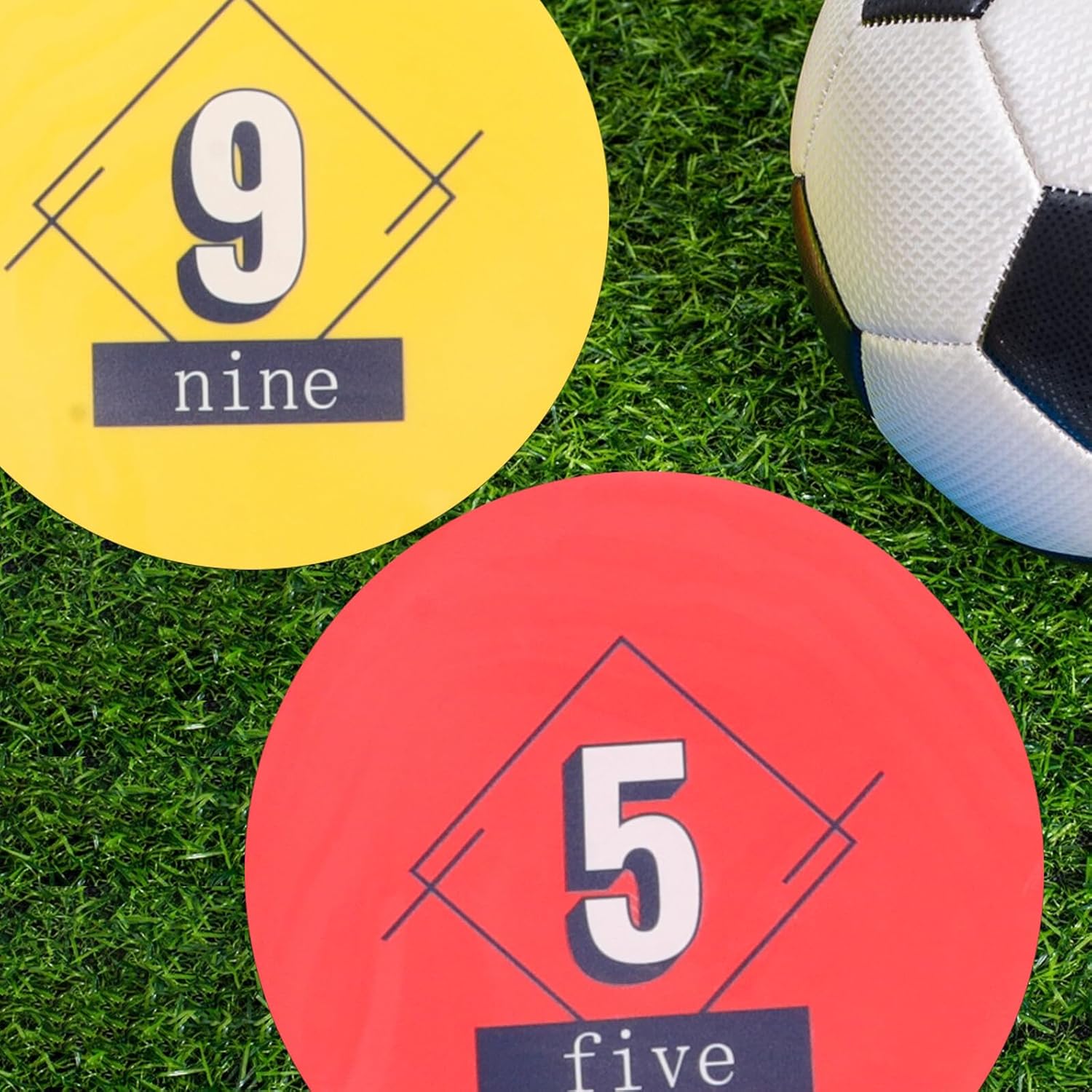 Veemoon 10pcs Numbered Soccer Spot Markers 1-10 Discs 23cm Diameter Multi-Color Flat Floor Markers for Soccer and Basketball Training Agility Equipment Random Color