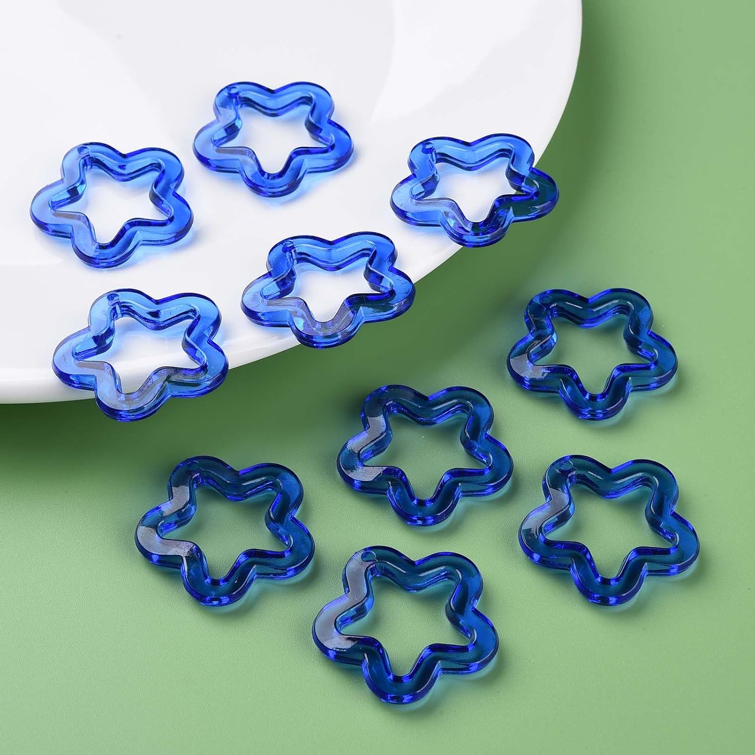 LiQunSweet 300 pcs 30.5mm Colorful Tranparent Flower Hollow Acrylic Beads Spring Floral Star Beads for Jewelry Necklace Bracelet Keychain Pen DIY Craft Making