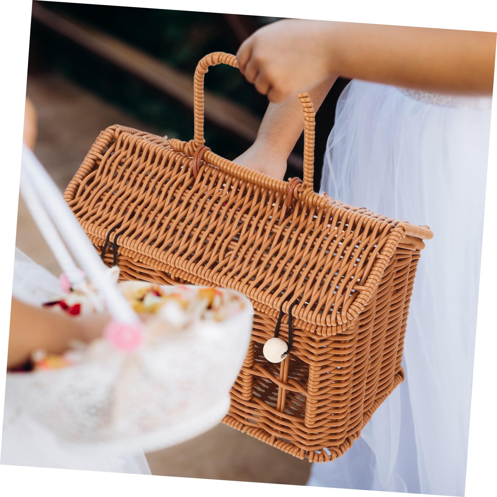 Cesta Decorativa de Imitación Ratán con Tapa y Asa Diseño Forma de Casa Ligera y Resistente para Snacks y Organización Escritorio o Sala de Estar